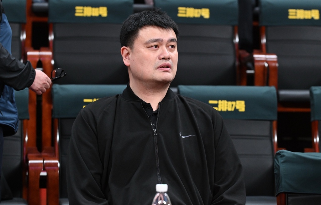 律师：姚明主导CBA启用标准合同 这奠定了近年来转会活跃的基础